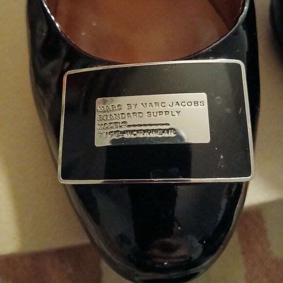 Marc by Marc Jacobs Logo Plaque Heels - Picture 3 of 11